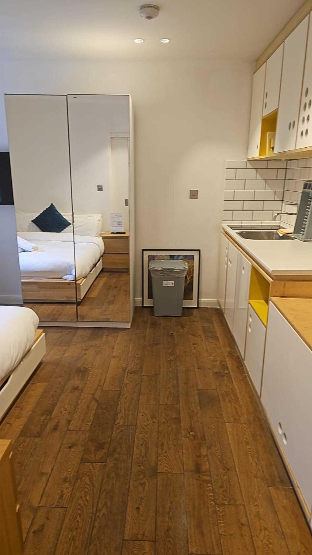 The Chapter- Knightsbridge Suites Лондон Номер фото